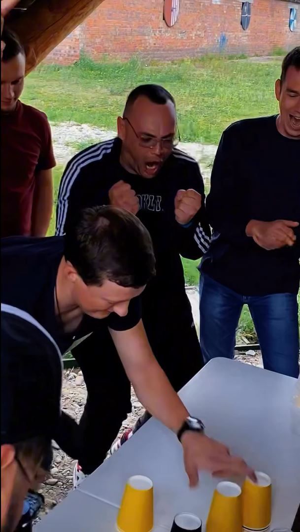 Тимбилдинг, Первая автоколонна